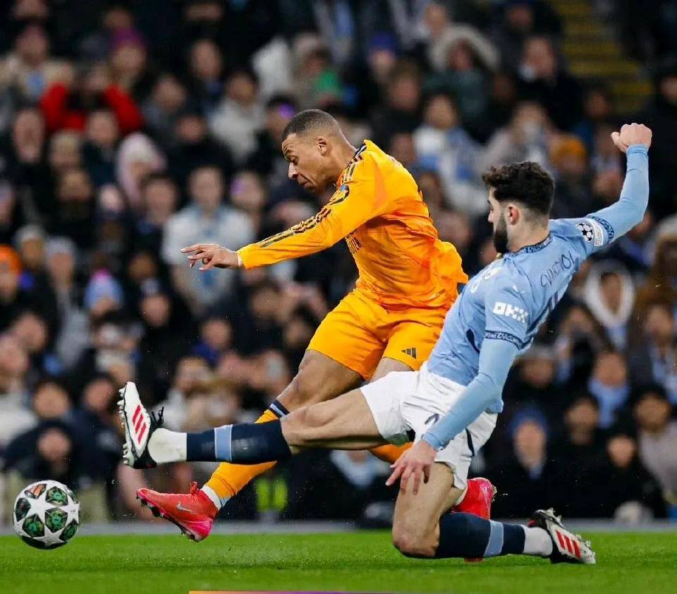 爱游戏-里程碑夜埃因霍温强势反弹,全明星赛今晚刷纪录,信心回归,球队文化再被提及的简单介绍