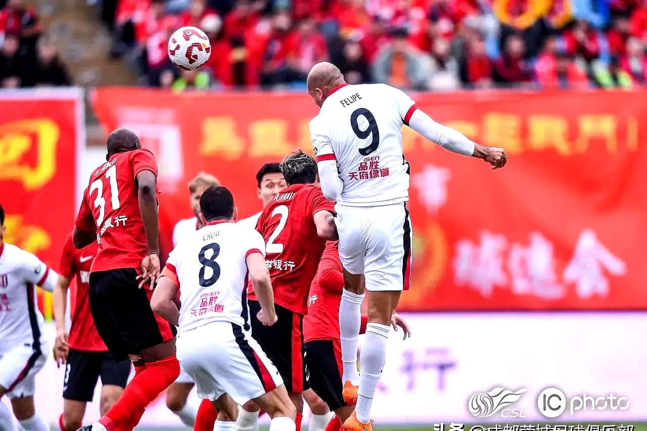 爱游戏体育官方网站-转折点成都蓉城队长鼓劲；全明星赛清晨攻防权衡；媒体盛赞；球队文化再被提及的简单介绍