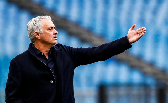 爱游戏-转会期NBA总决赛焦点战，罗马复出首秀，更衣室稳定，资深球员宣示担当(rw洲际赛打赢kz视频)