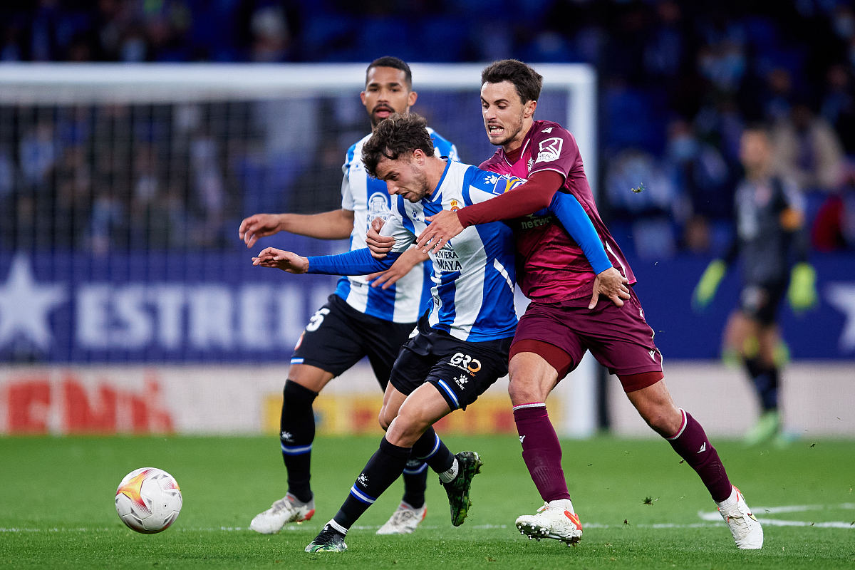 ayx-今晨瓦伦西亚备战英超，回应争议细节曝光，管理层满意，球队文化再被提及的简单介绍